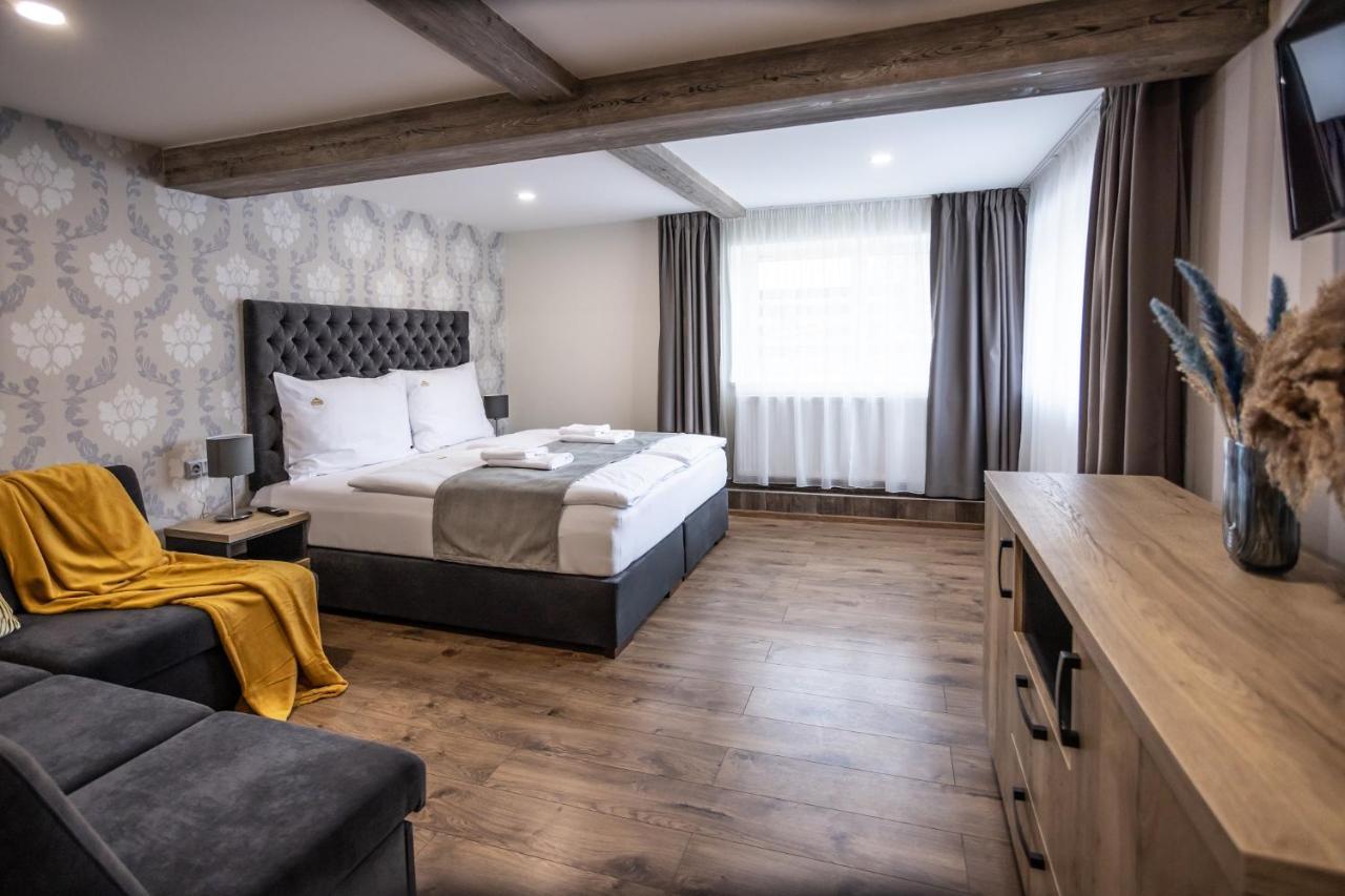 Hotel Demanova Apartments - Dependance Liptovský Mikuláš エクステリア 写真