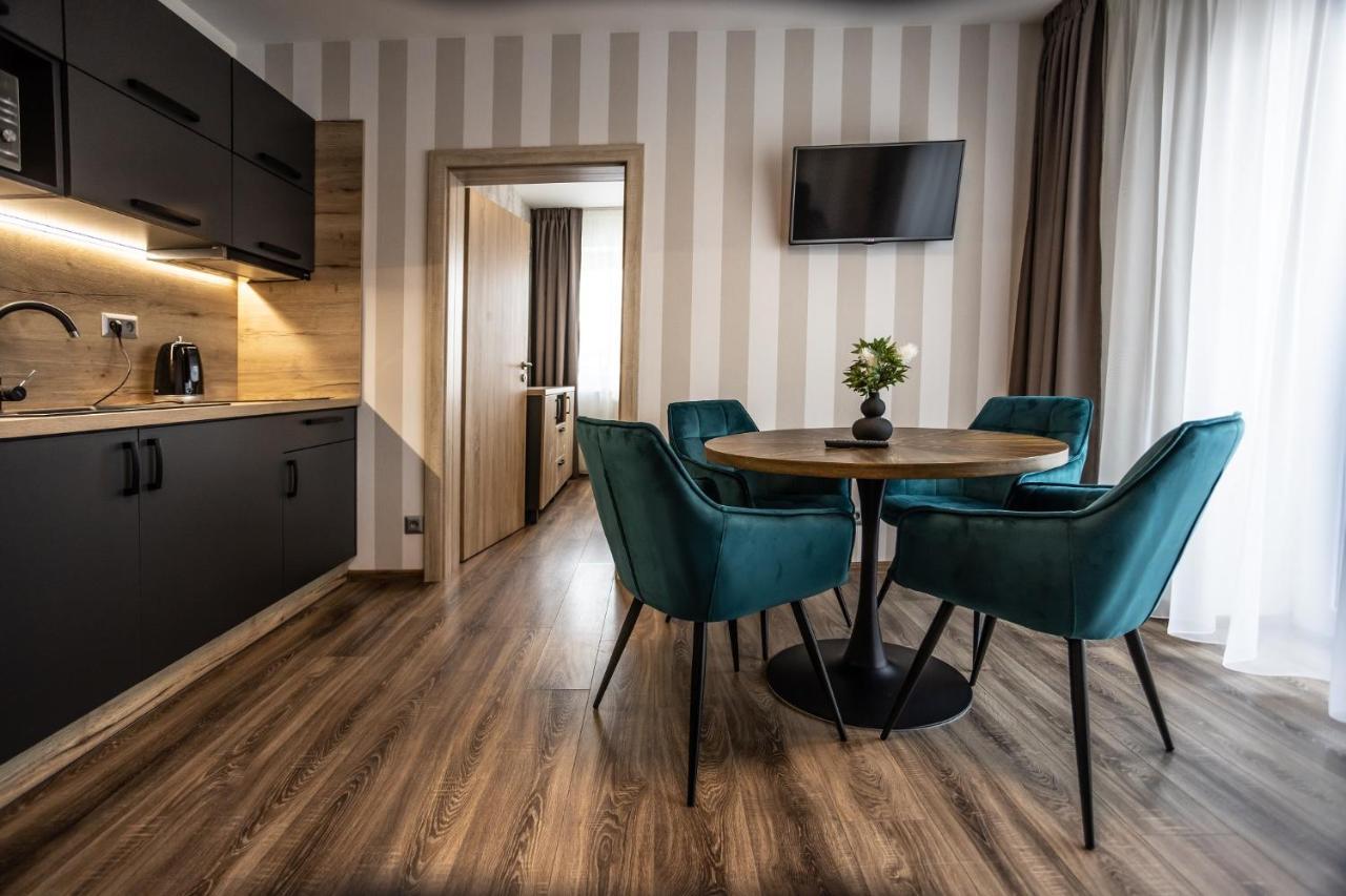 Hotel Demanova Apartments - Dependance Liptovský Mikuláš エクステリア 写真