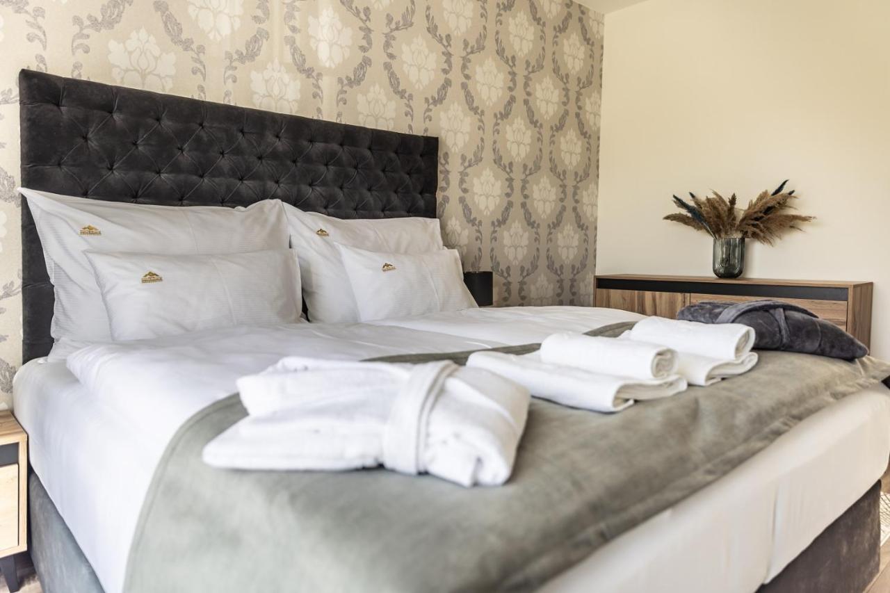 Hotel Demanova Apartments - Dependance Liptovský Mikuláš エクステリア 写真